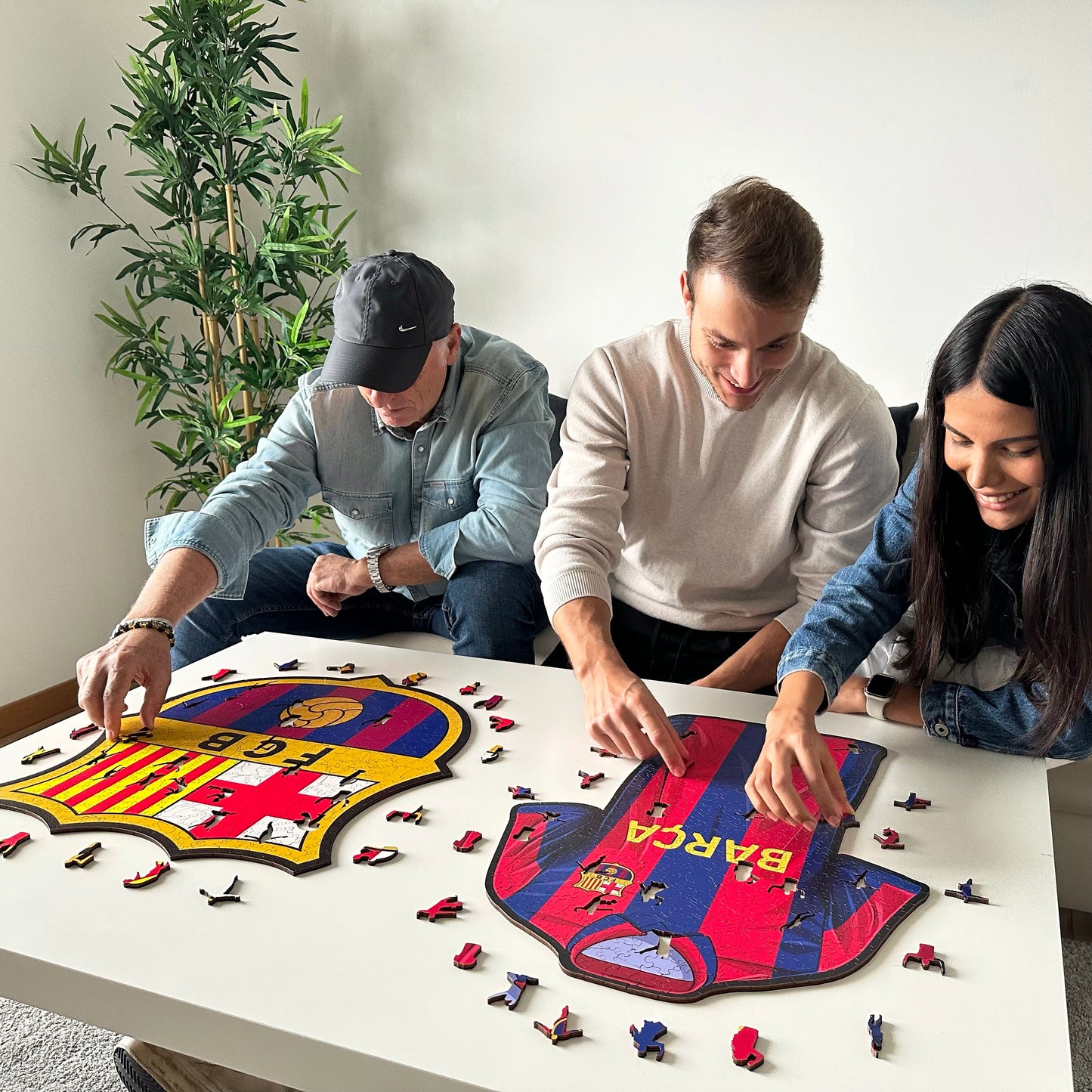 FC Barcelona® Logo - Wooden Puzzle