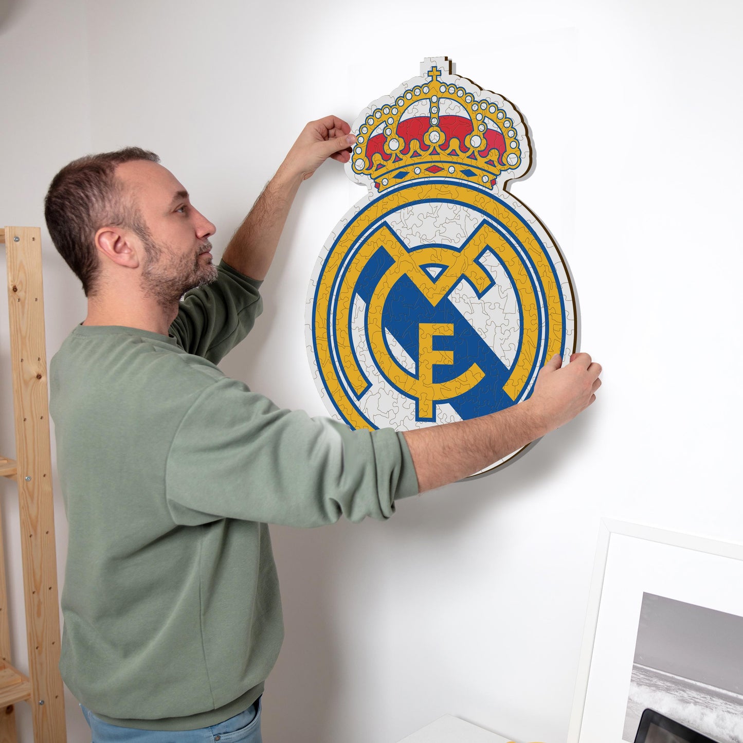 Real Madrid CF® Logo - Wooden Puzzle