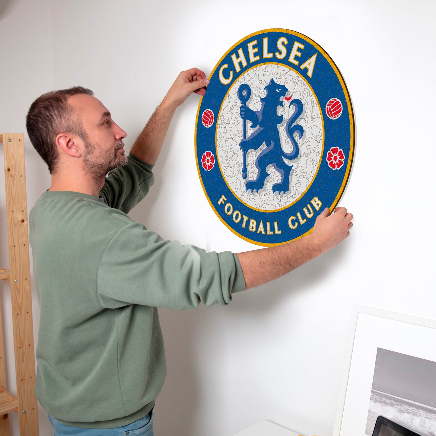 Chelsea FC® Logo - Wooden Puzzle