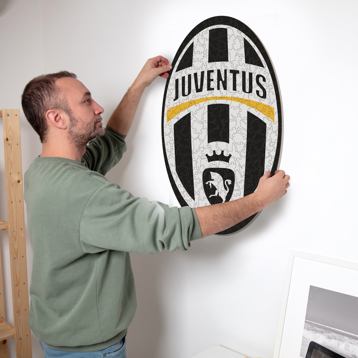 Juventus FC® Retro Logo - Wooden Puzzle