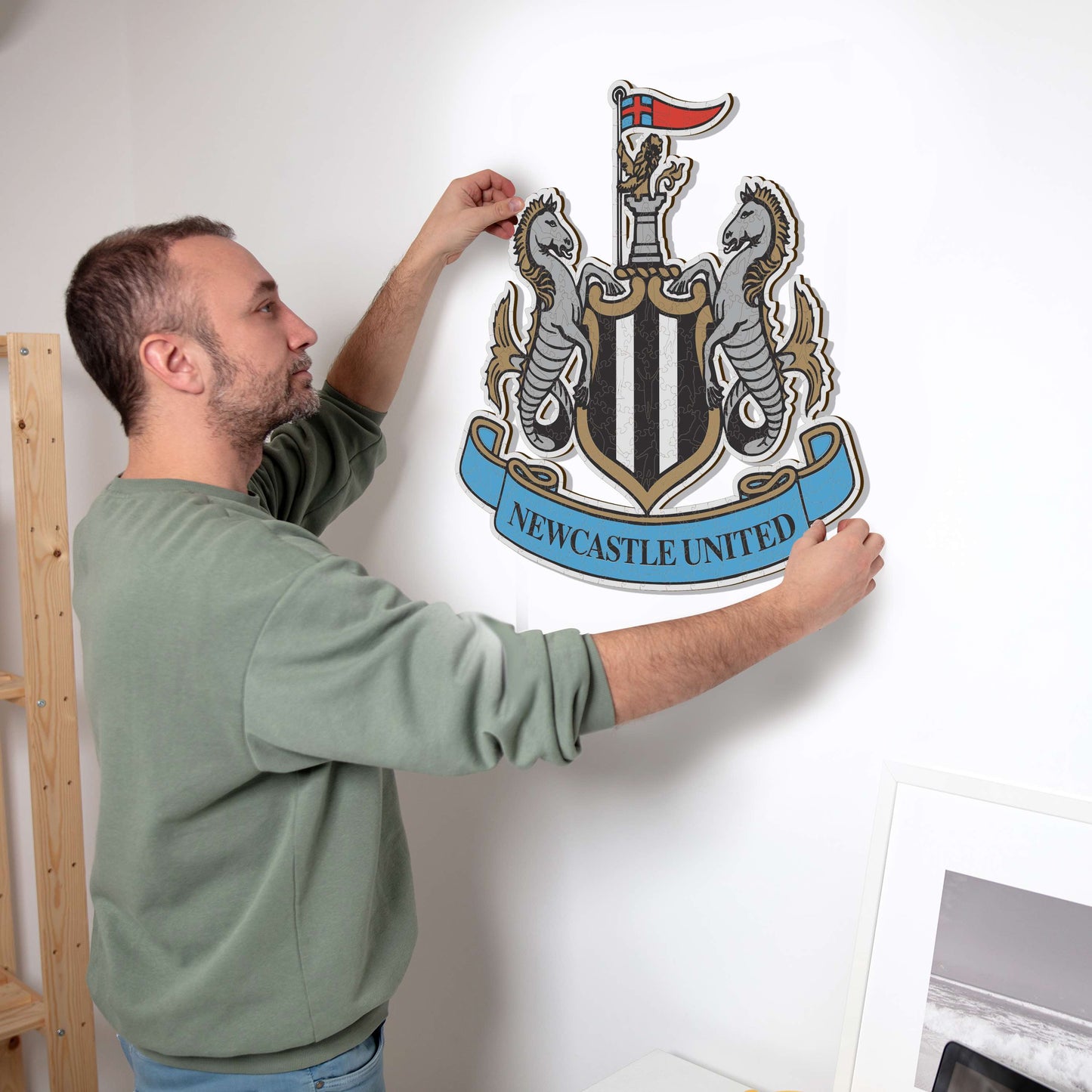 Newcastle United FC® Logo - Wooden Puzzle