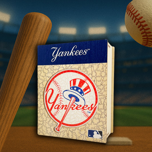New York Yankees™ - Wooden Puzzle